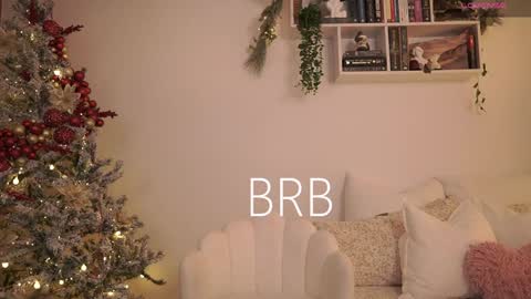 Snapshot of emilyxrose_ chatting on 13, 12, 2024 IG thickemmsss online show from 13, 12, 2024