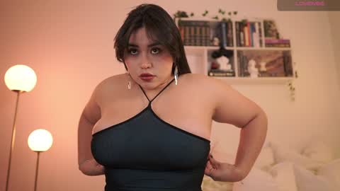 Snapshot of emilyxrose_ chatting on 11, 1, 2025 IG thickemmsss online show from 11, 1, 2025