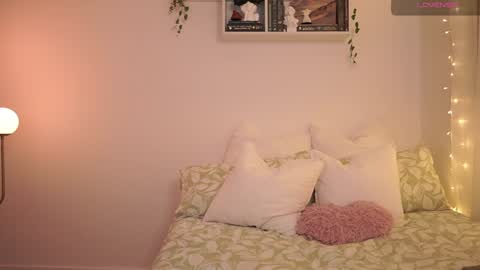 Snapshot of emilyxrose_ chatting on 11, 1, 2025 IG thickemmsss online show from 11, 1, 2025