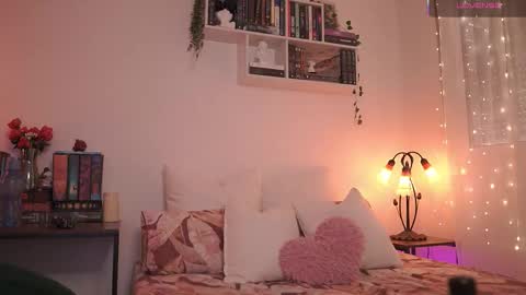 Snapshot of emilyxrose_ chatting on 14, 9, 2025 IG thickemmsss online show from 14, 9, 2025