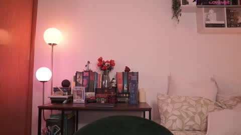 Snapshot of emilyxrose_ chatting on 27, 10, 2025 IG thickemmsss online show from 27, 10, 2025