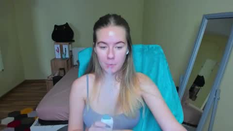 Emily online show from 26, 2, 2025