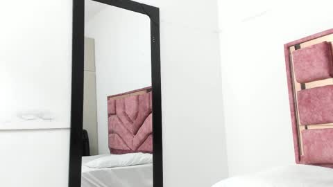 emilyy_cooperr online show from 11, 3, 2025