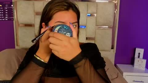 emilyy_cooperr online show from 30, 4, 2026
