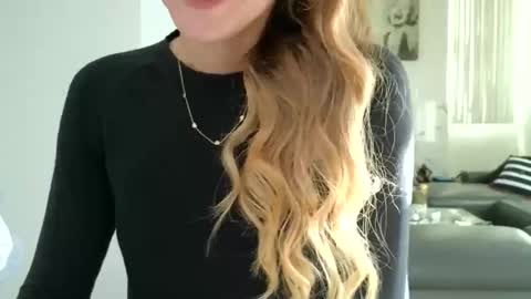 emilly online show from 23, 10, 2025