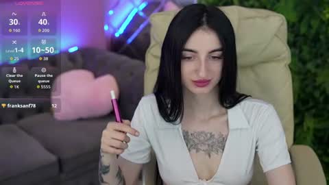 Snapshot of emilyymoon chatting on 10, 6, 2026 emilyymoon online show from 10, 6, 2026