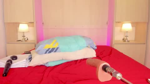 Emily online show from 27, 9, 2025