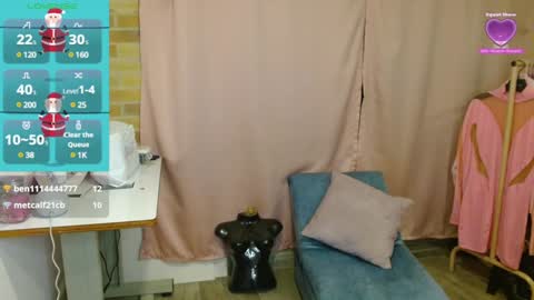 Snapshot of emitaa17228 chatting on 17, 12, 2024 emma online show from 17, 12, 2024