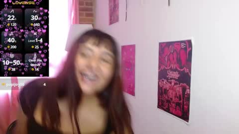 Snapshot of emitaa17228 chatting on 21, 2, 2025 emma online show from 21, 2, 2025