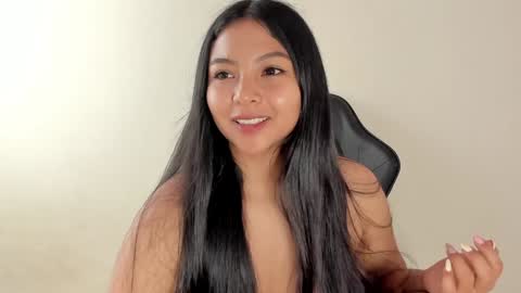 Snapshot of emma_980 chatting on 6, 12, 2024 emma online show from 6, 12, 2024