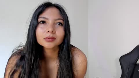 Snapshot of emma_980 chatting on 30, 1, 2025 emma online show from 30, 1, 2025