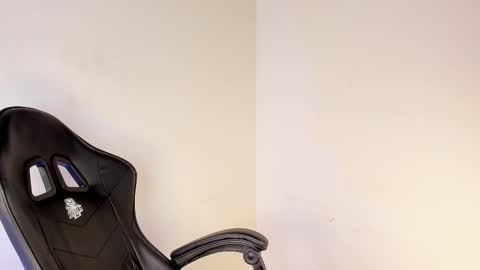 Snapshot of emma_980 chatting on 23, 2, 2025 emma online show from 23, 2, 2025