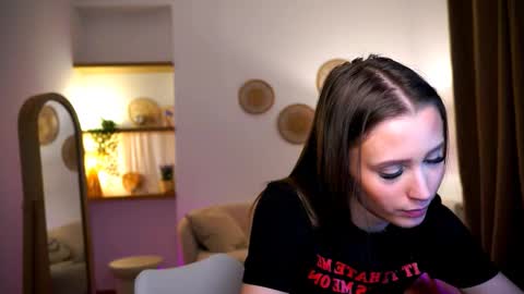 Snapshot of emma__cutiee chatting on 7, 12, 2024 Your Emma online show from 7, 12, 2024