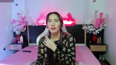 Snapshot of emma_ayala chatting on 3, 6, 2026 emma_ayala online show from 3, 6, 2026