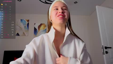 Emma online show from 6, 10, 2025