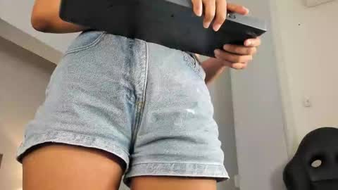 Emma online show from 12, 1, 2026