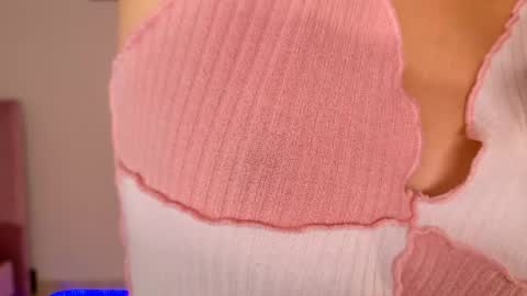 Snapshot of emma_hg1 chatting on 3, 2, 2025 the girl of your dreams online show from 3, 2, 2025