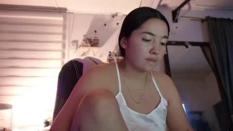 Snapshot of emma_johnson_ chatting on 10, 12, 2024 emma_johnson_ online show from 10, 12, 2024