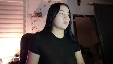 Snapshot of emma_johnson_ chatting on 24, 12, 2024 emma_johnson_ online show from 24, 12, 2024