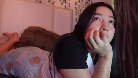 Snapshot of emma_johnson_ chatting on 17, 10, 2025 emma_johnson_ online show from 17, 10, 2025