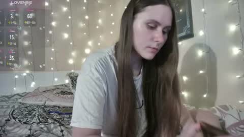 Snapshot of emma_just chatting on 29, 6, 2026 emma_just online show from 29, 6, 2026