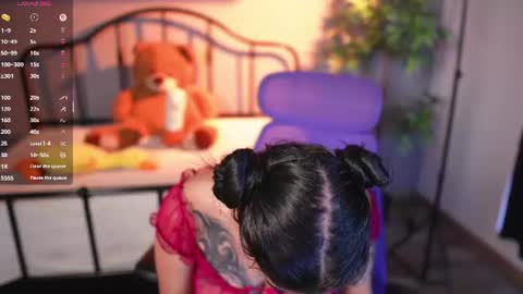 Snapshot of emma_lirys chatting on 6, 8, 2026 Emma online show from 6, 8, 2026
