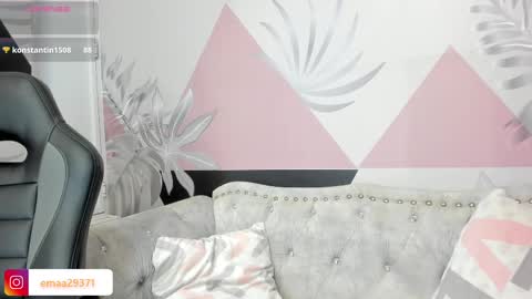 Emma online show from 1, 3, 2025