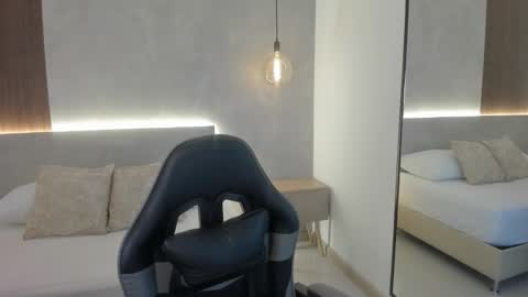 E M M A online show from 19, 3, 2026