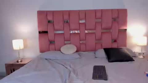 Snapshot of emma_saenz01 chatting on 9, 1, 2025 emma_saenz01 online show from 9, 1, 2025