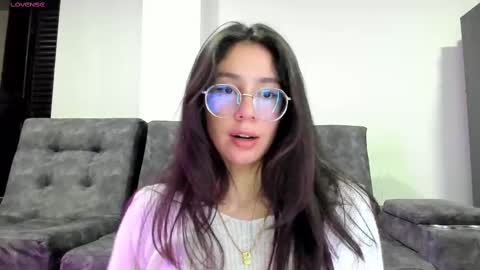 Emma online show from 6, 10, 2025