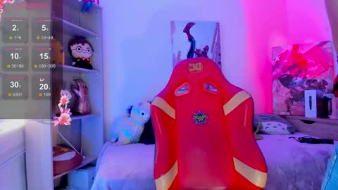 EMMA  online show from 5, 11, 2025