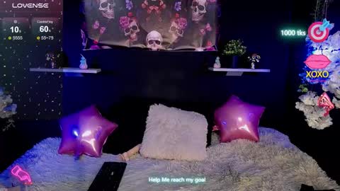 Snapshot of emma_sweethot chatting on 7, 1, 2026 Emma Black online show from 7, 1, 2026