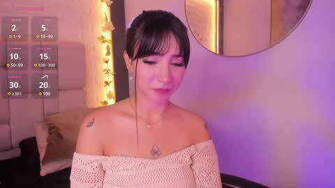 Snapshot of emma_woods__ chatting on 10, 12, 2024 emma_woods__ online show from 10, 12, 2024