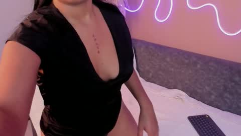 emmaa_smith1 online show from 12, 3, 2026