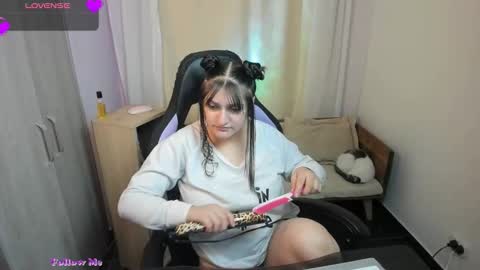modelo independente online show from 19, 10, 2025