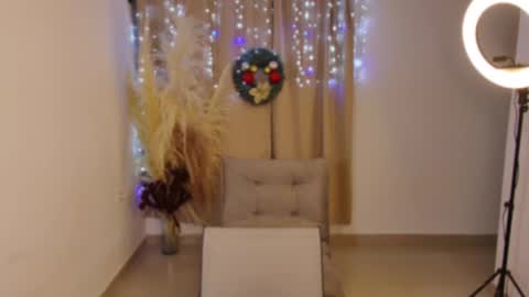 Emma online show from 21, 12, 2024