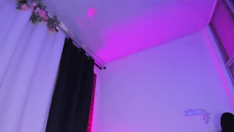 emmaclark_1 online show from 18, 7, 2026