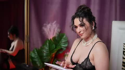  Emma  online show from 9, 5, 2026