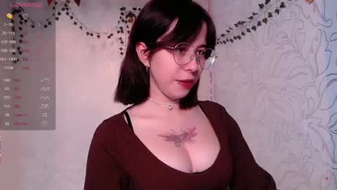 Snapshot of emmae__ chatting on 13, 1, 2025 Emma online show from 13, 1, 2025