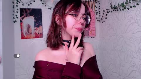 Snapshot of emmae__ chatting on 23, 2, 2025 Emma online show from 23, 2, 2025