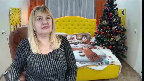 Snapshot of emmaellison924117 chatting on 5, 1, 2026 emmaellison924117 online show from 5, 1, 2026