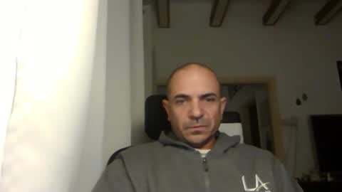 Snapshot of emmagold123 chatting on 18, 12, 2024 Ariel online show from 18, 12, 2024