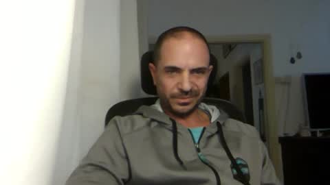 Snapshot of emmagold123 chatting on 27, 12, 2024 Ariel online show from 27, 12, 2024