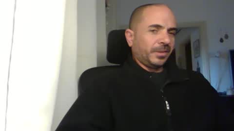 Snapshot of emmagold123 chatting on 31, 1, 2025 Ariel online show from 31, 1, 2025