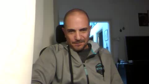 Snapshot of emmagold123 chatting on 9, 11, 2025 Ariel online show from 9, 11, 2025