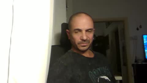 Snapshot of emmagold123 chatting on 30, 11, 2025 Ariel online show from 30, 11, 2025