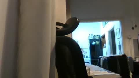 Snapshot of emmagold123 chatting on 17, 1, 2026 Ariel online show from 17, 1, 2026