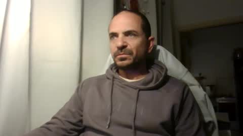 Snapshot of emmagold123 chatting on 1, 4, 2026 Ariel online show from 1, 4, 2026