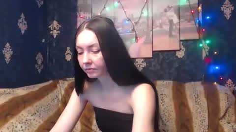 EmmaGoldX online show from 5, 3, 2025