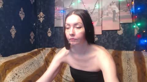EmmaGoldX online show from 6, 3, 2025